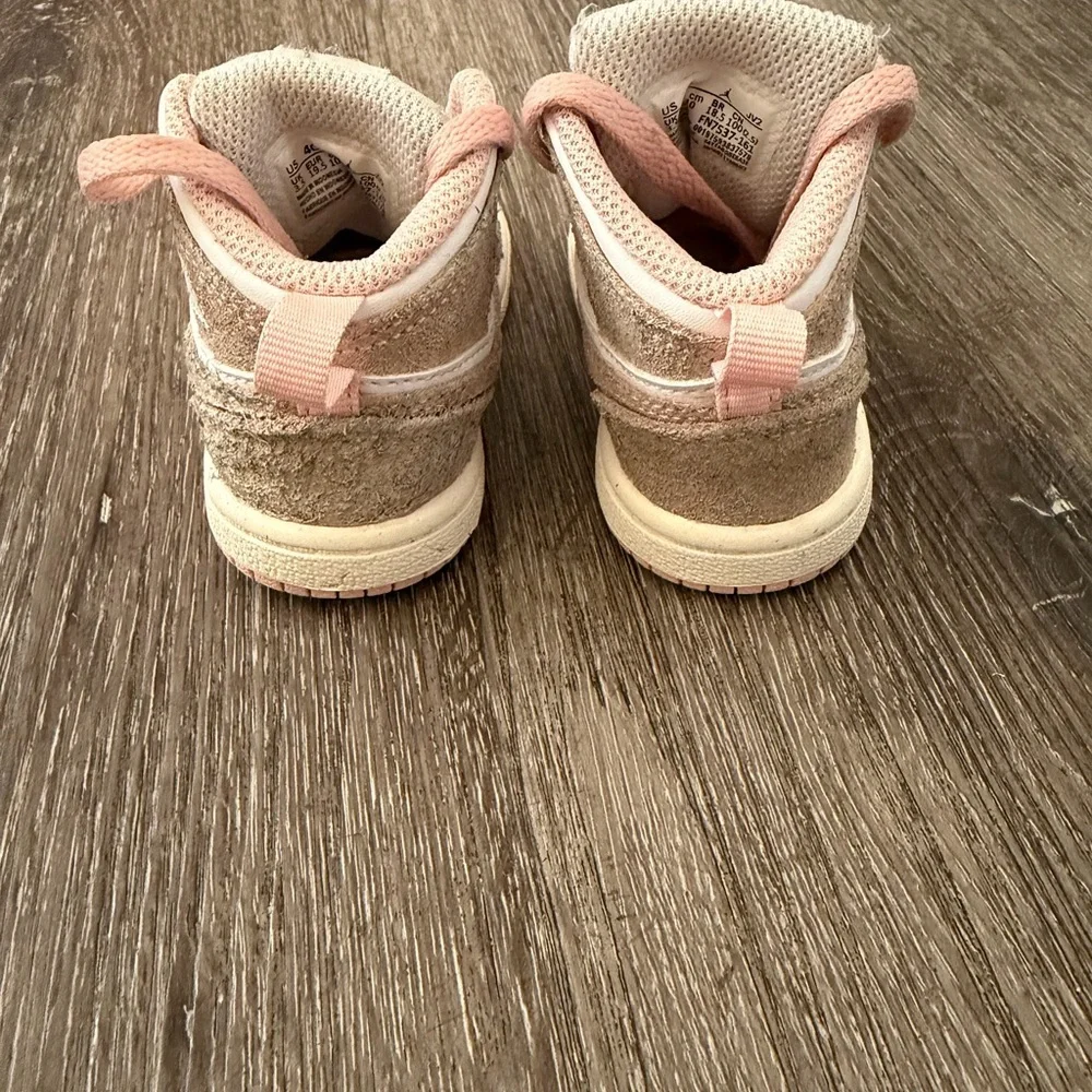 Jordan Kids High-Top Sneakers in Pink and White